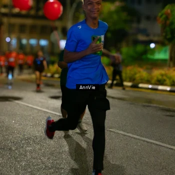 Runner Photo 7985989