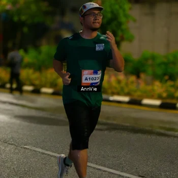 Runner Photo 7985990