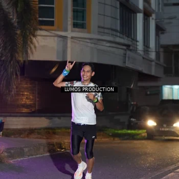 Runner Photo 7986006