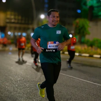 Runner Photo 7986010