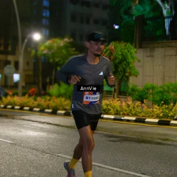 Runner Photo 7986017