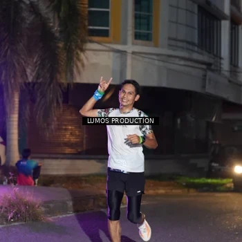 Runner Photo 7986028
