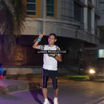 Runner Photo 7986031