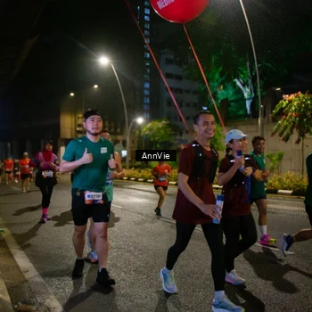 Runner Photo 7986035