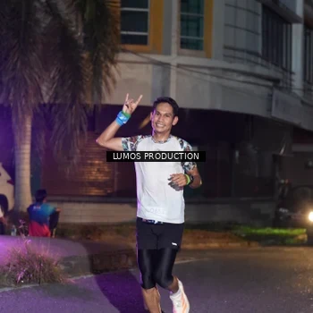 Runner Photo 7986038
