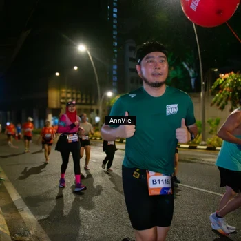 Runner Photo 7986039