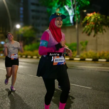 Runner Photo 7986043