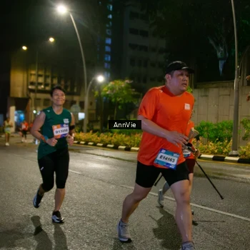 Runner Photo 7986075