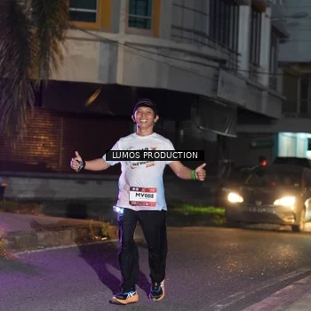 Runner Photo 7986121