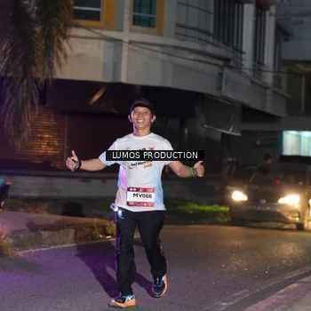 Runner Photo 7986131