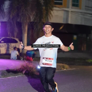 Runner Photo 7986142