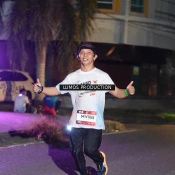 Runner Photo 7986143