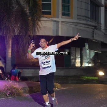 Runner Photo 7986181