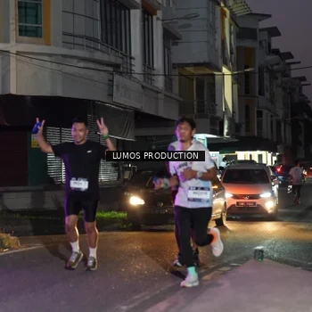 Runner Photo 7986250