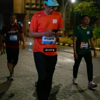 Runner Photo 7986253