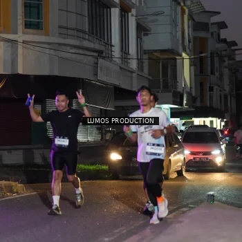 Runner Photo 7986255