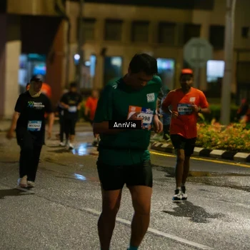 Runner Photo 7986260