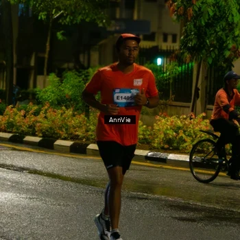 Runner Photo 7986266