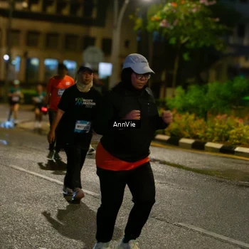 Runner Photo 7986276