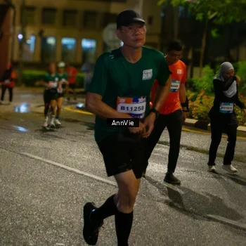 Runner Photo 7986282