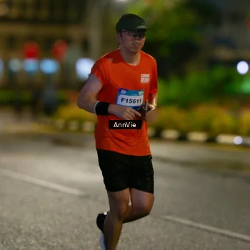 Runner Photo 7986287