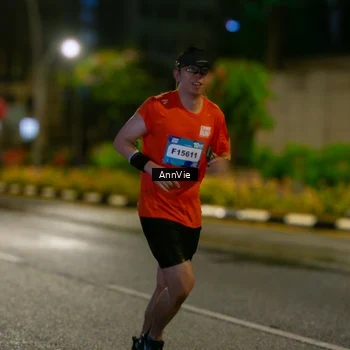 Runner Photo 7986293