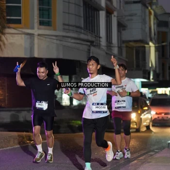 Runner Photo 7986313