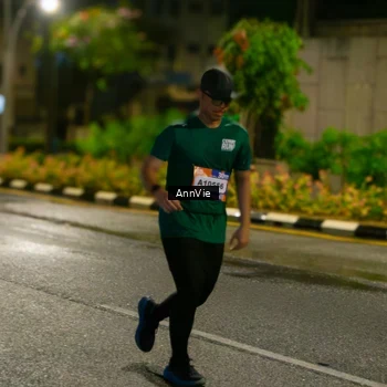 Runner Photo 7986330