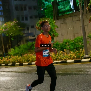 Runner Photo 7986344