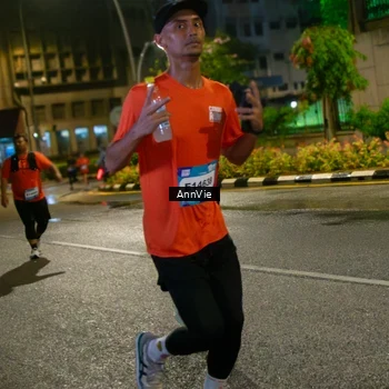 Runner Photo 7986350