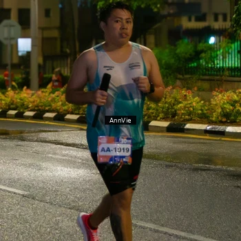 Runner Photo 7986378