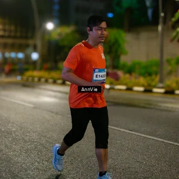 Runner Photo 7986387