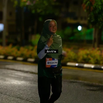 Runner Photo 7986402