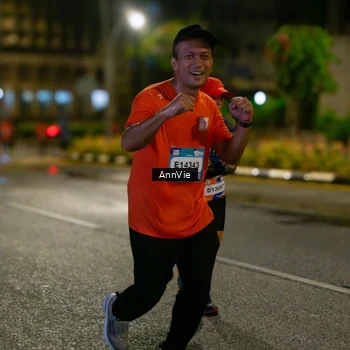 Runner Photo 7986415