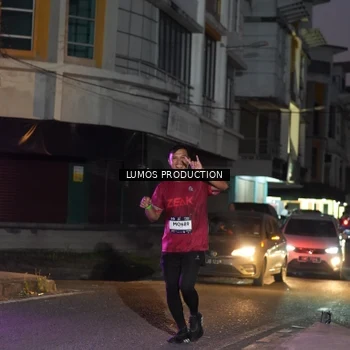 Runner Photo 7986417
