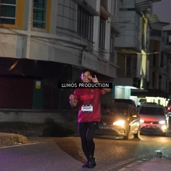 Runner Photo 7986430