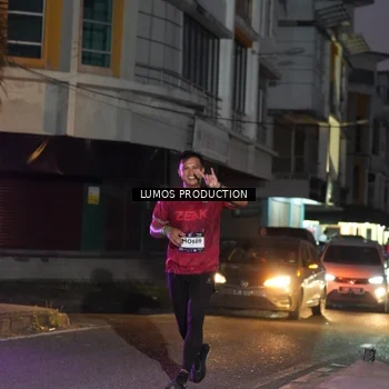 Runner Photo 7986444