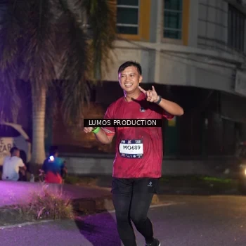 Runner Photo 7986475