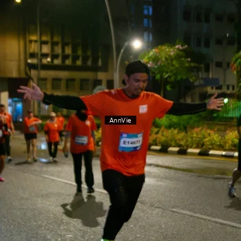 Runner Photo 7986491