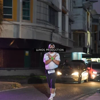 Runner Photo 7986492