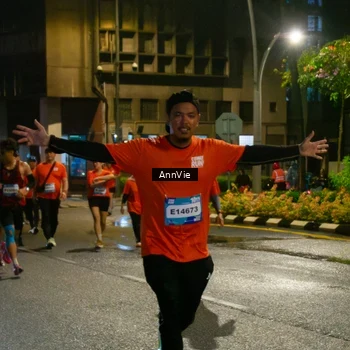 Runner Photo 7986494