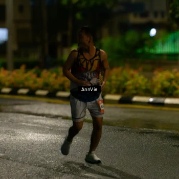 Runner Photo 7986554