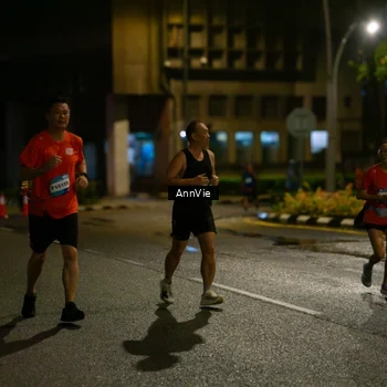Runner Photo 7986560