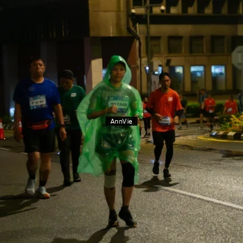 Runner Photo 7986571