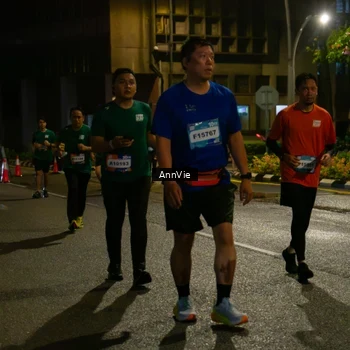 Runner Photo 7986572