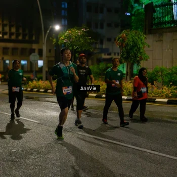 Runner Photo 7986651