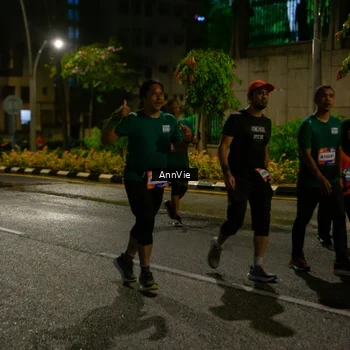 Runner Photo 7986655