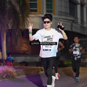 Runner Photo 7986673