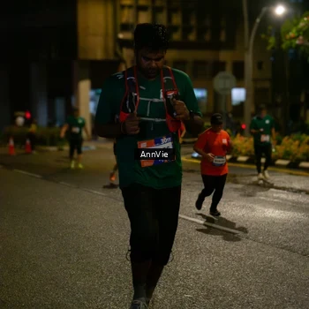 Runner Photo 7986674