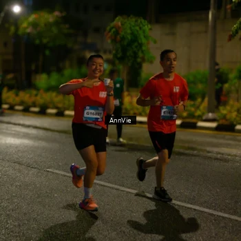 Runner Photo 7986687